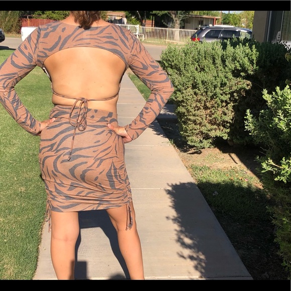 zebra print 2 piece set - Picture 3 of 3